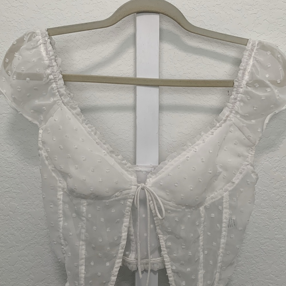 Princess Polly Vaccaro White Swiss Dot Tie Front Cropped Top - Picture 6 of 12